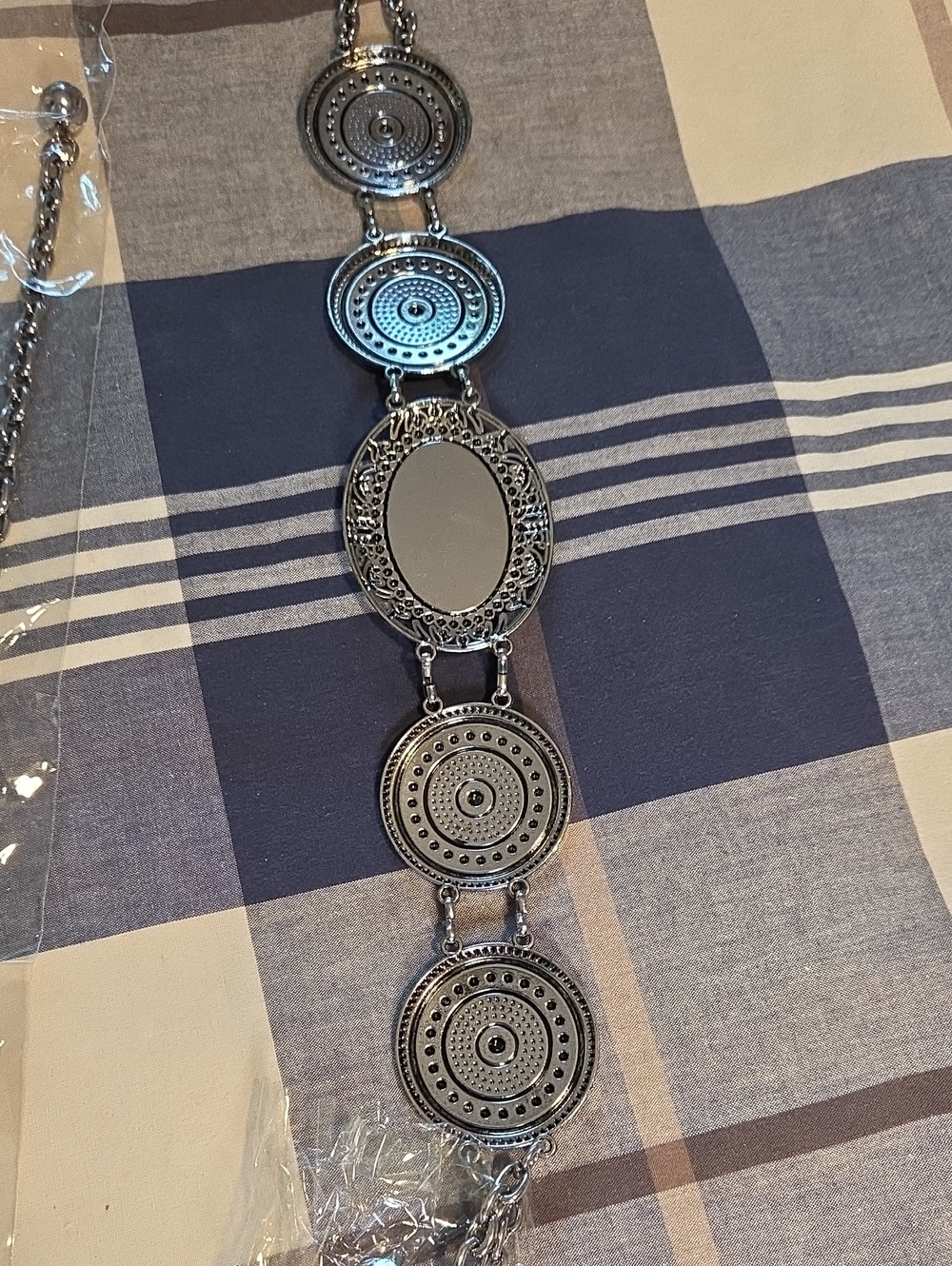 Silver-tone Statement Belt with Turquoise Oval Accent - Picture 4 of 4